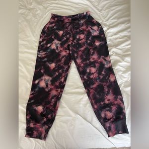 L Old Navy High Rise Jogger